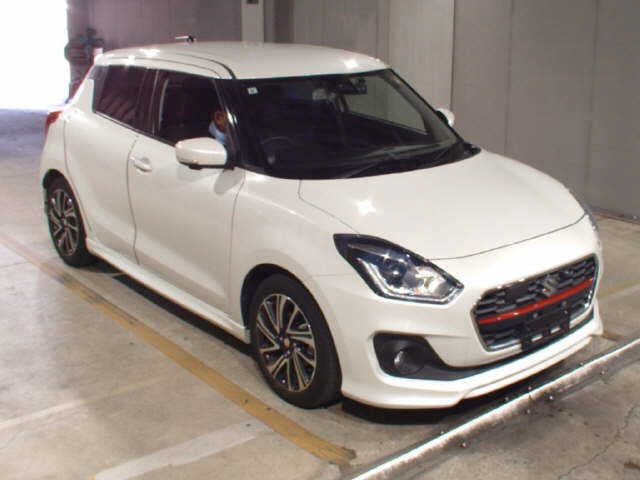 SUZUKI SWIFT — фото