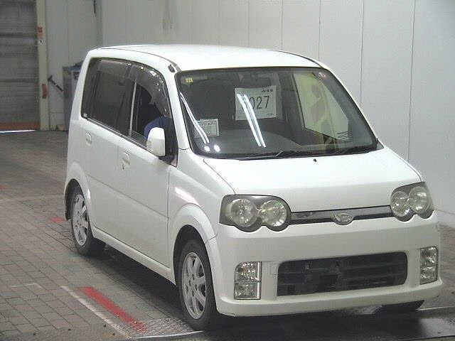 DAIHATSU MOVE — фото