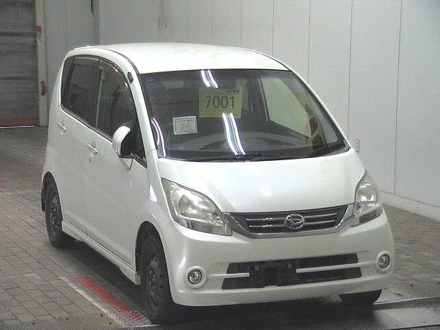 DAIHATSU MOVE — фото