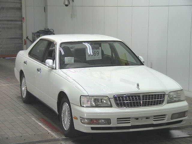 NISSAN CEDRIC — фото