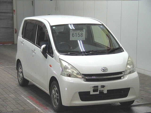 DAIHATSU MOVE — фото
