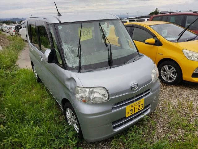 DAIHATSU TANTO — фото