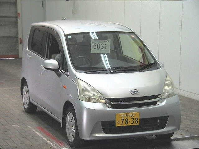 DAIHATSU MOVE — фото
