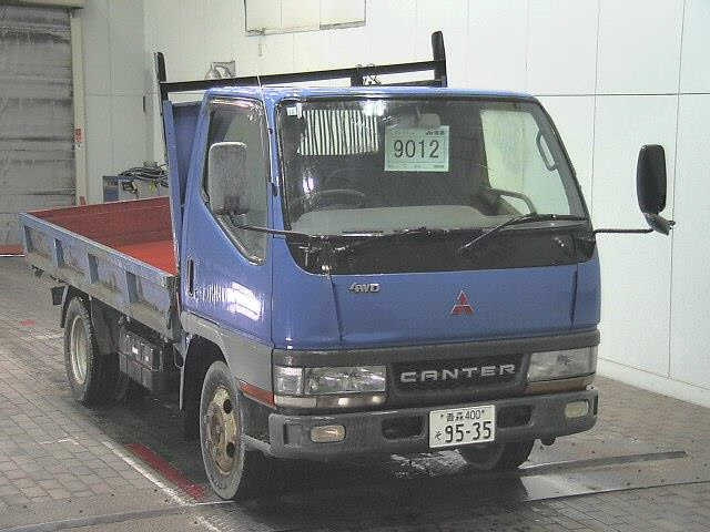 MITSUBISHI CANTER — фото