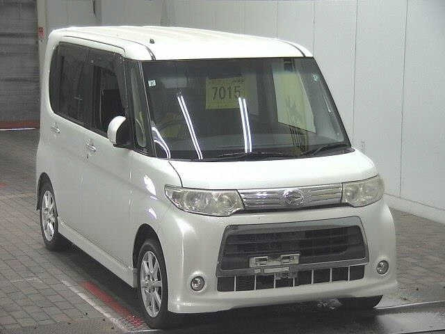 DAIHATSU TANTO — фото
