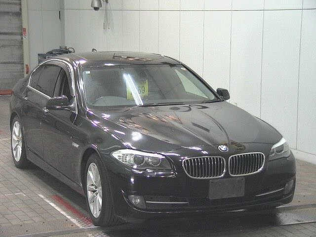 BMW 5 — фото