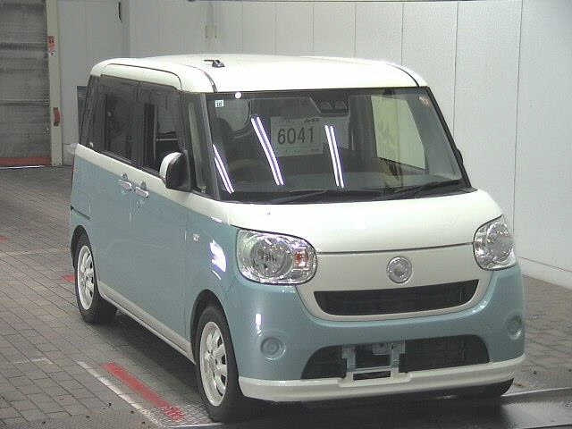 DAIHATSU MOVE — фото