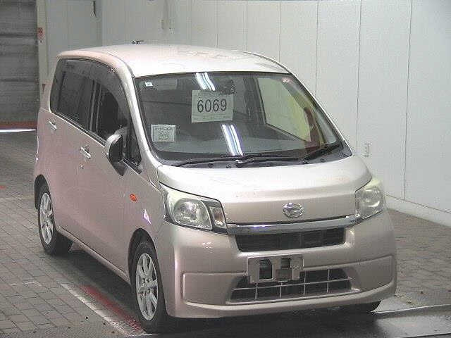 DAIHATSU MOVE — фото