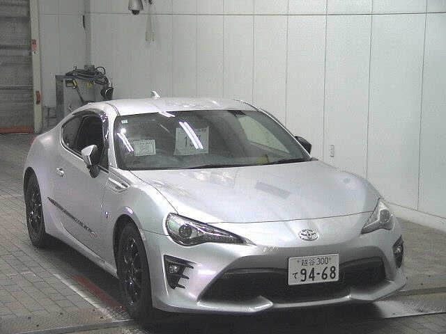TOYOTA 86 — фото