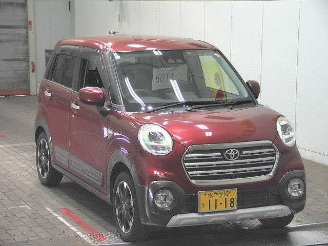 TOYOTA PIXIS — фото