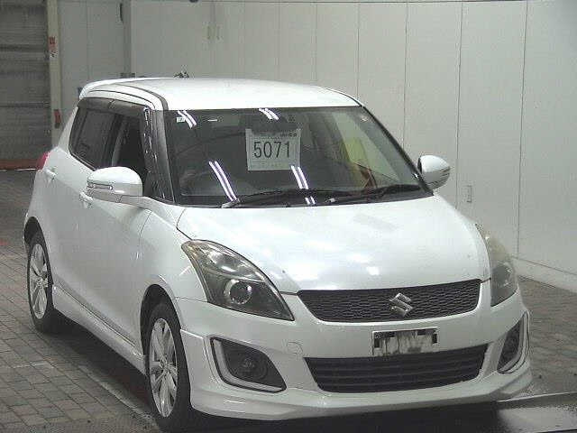 SUZUKI SWIFT — фото