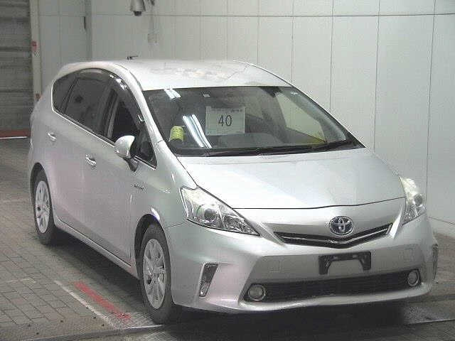 TOYOTA PRIUS — фото