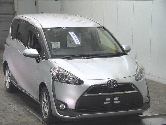 TOYOTA SIENTA — фото