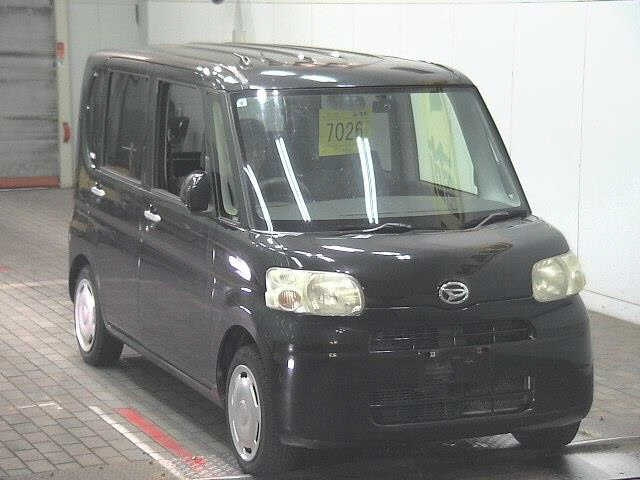 DAIHATSU TANTO — фото
