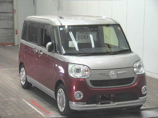 DAIHATSU MOVE — фото