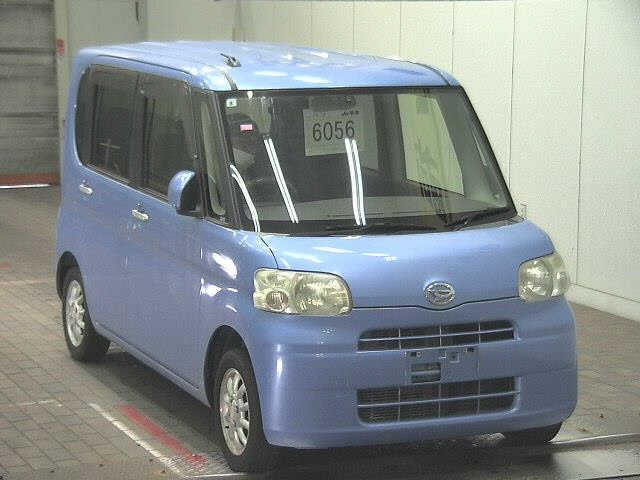 DAIHATSU TANTO — фото