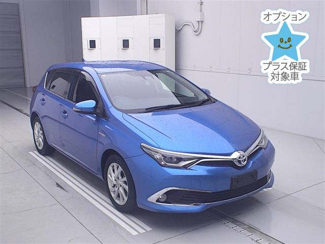 TOYOTA AURIS — фото