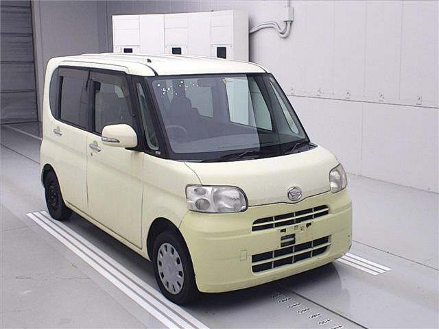 DAIHATSU TANTO — фото