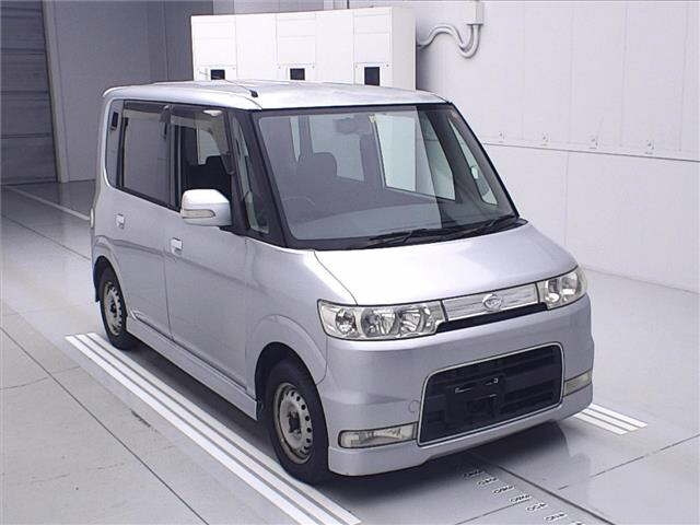 DAIHATSU TANTO — фото