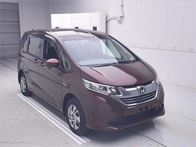 HONDA FREED — фото