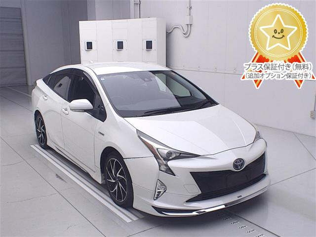 TOYOTA PRIUS — фото