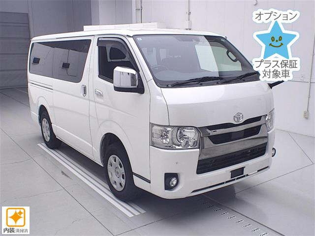 TOYOTA HIACE — фото