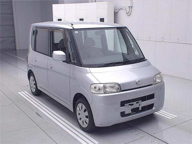 DAIHATSU TANTO — фото