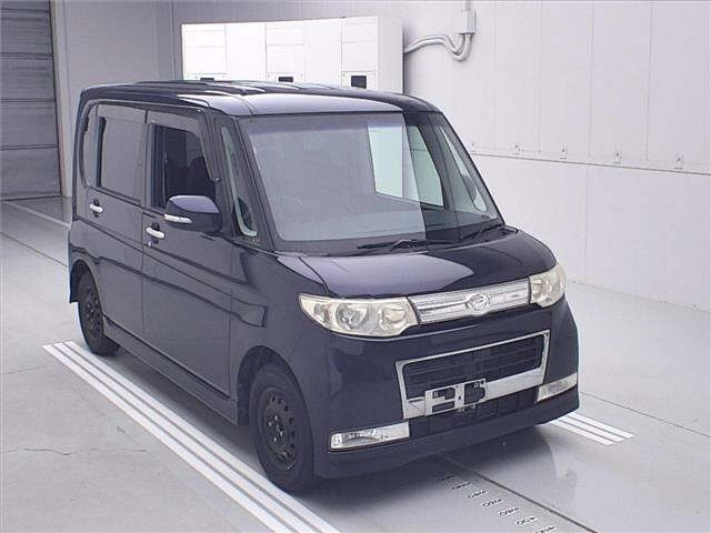 DAIHATSU TANTO — фото
