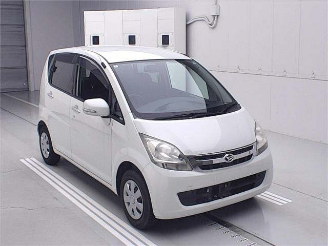 DAIHATSU MOVE — фото