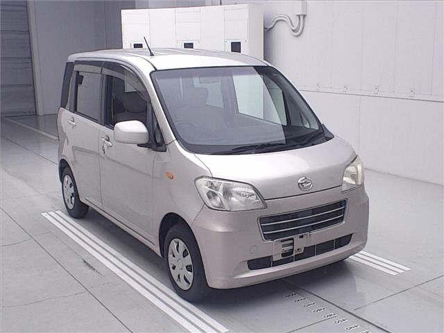 DAIHATSU TANTO — фото