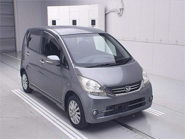 DAIHATSU MOVE — фото