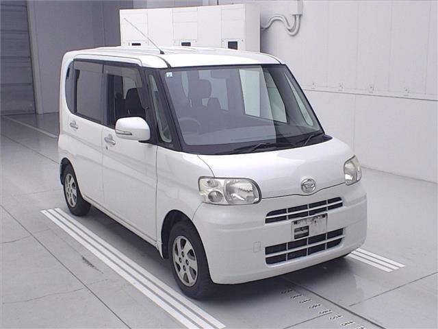 DAIHATSU TANTO — фото