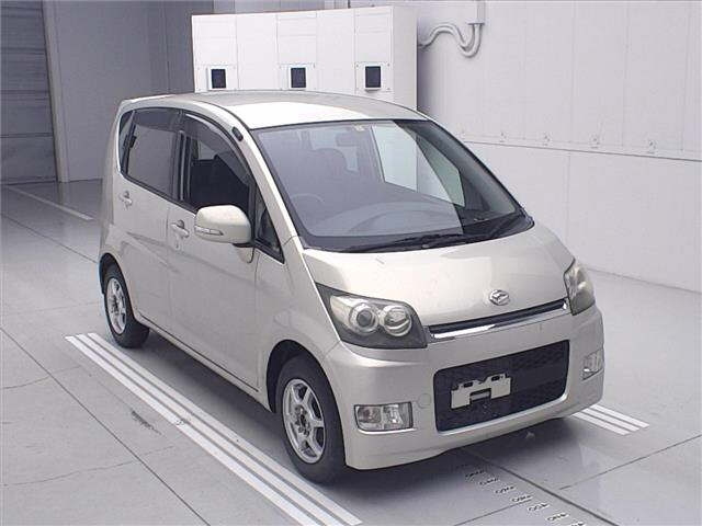 DAIHATSU MOVE — фото