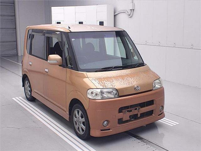 DAIHATSU TANTO — фото