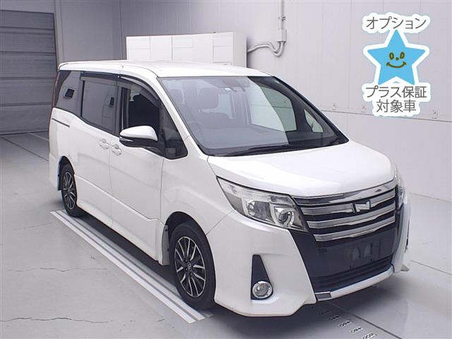 TOYOTA NOAH — фото