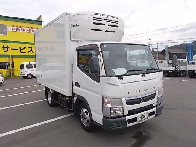 MITSUBISHI CANTER — фото
