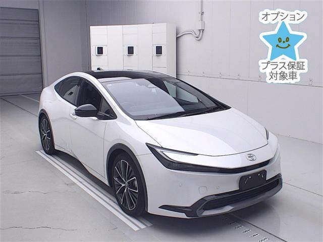 TOYOTA PRIUS — фото