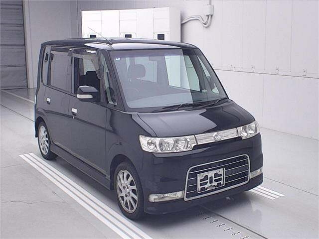 DAIHATSU TANTO — фото