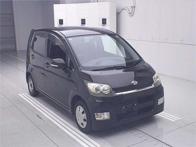 DAIHATSU MOVE — фото