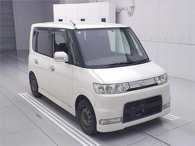 DAIHATSU TANTO — фото