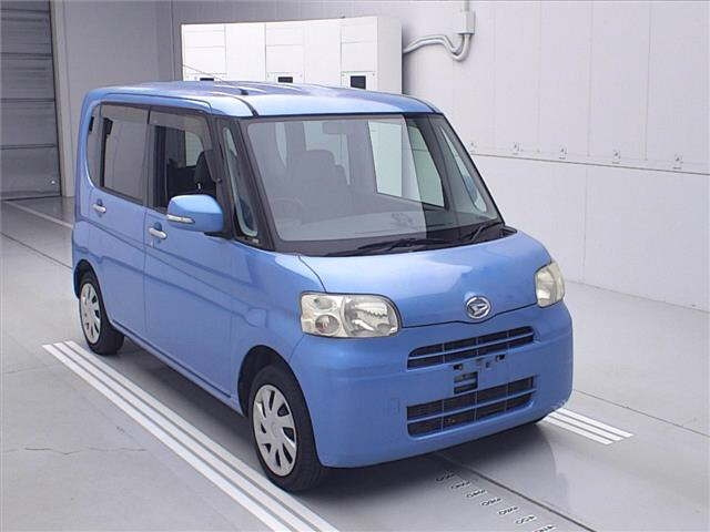 DAIHATSU TANTO — фото