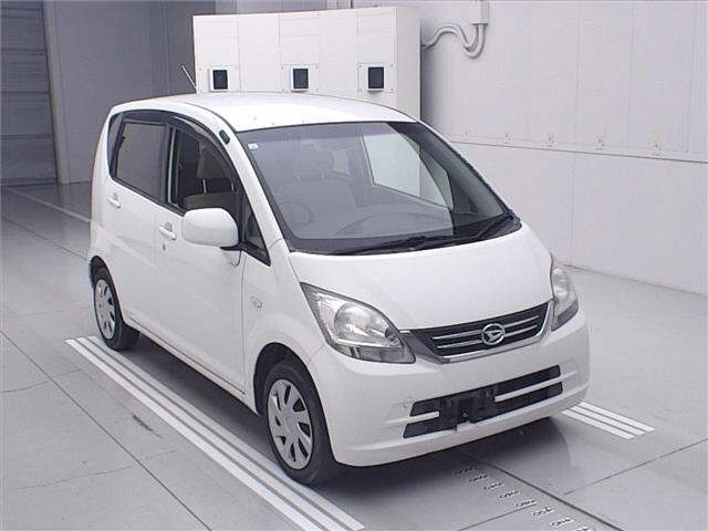 DAIHATSU MOVE — фото