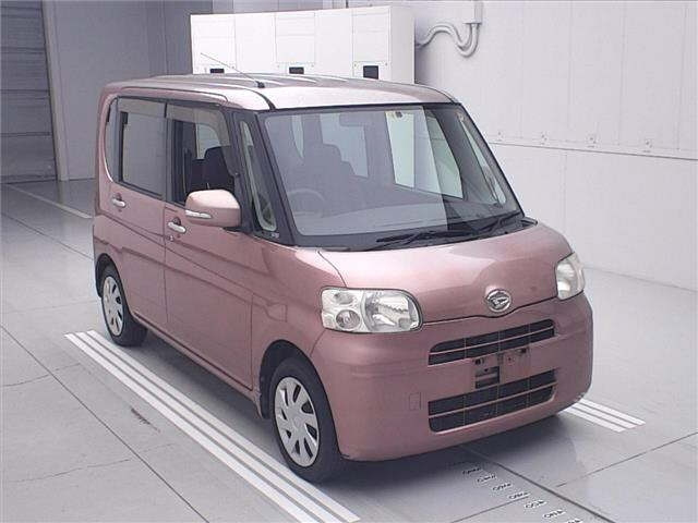 DAIHATSU TANTO — фото