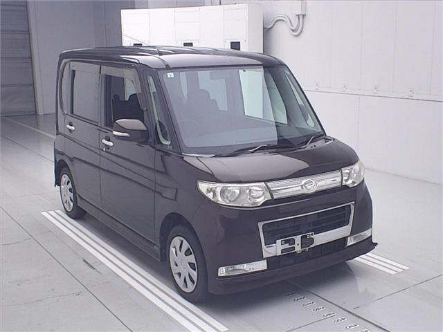 DAIHATSU TANTO — фото