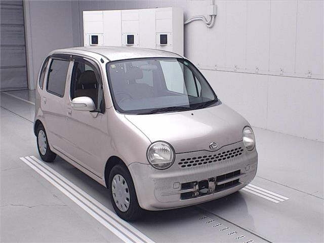 DAIHATSU MOVE — фото