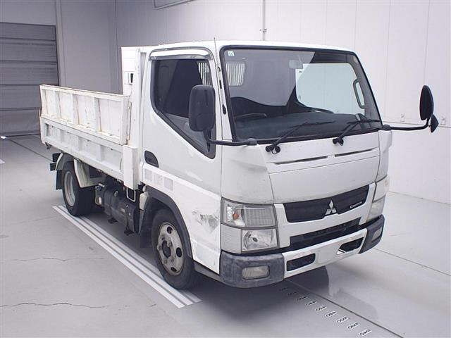 MITSUBISHI CANTER — фото