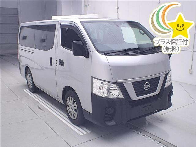 NISSAN CARAVAN — фото
