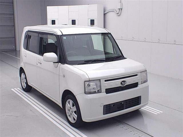 DAIHATSU MOVE — фото