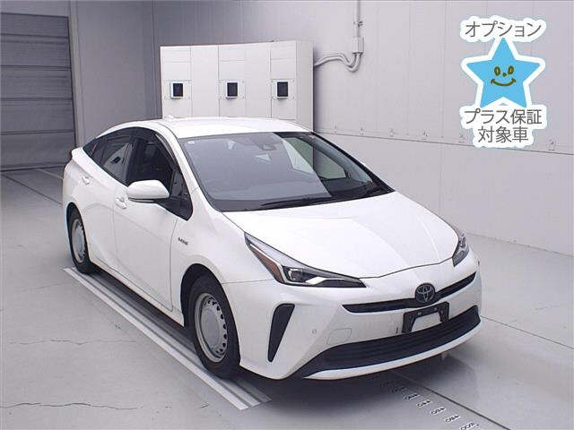 TOYOTA PRIUS — фото