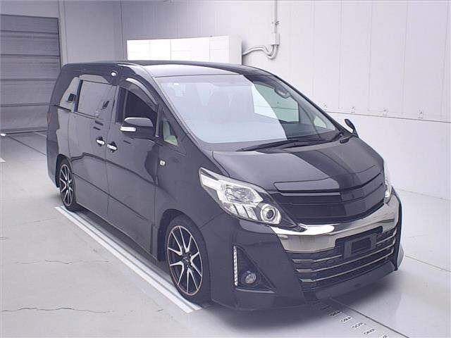 TOYOTA ALPHARD — фото